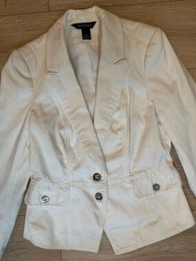 White House Black Market Cream(ivory) Tailored Notch-Lapel Blazer